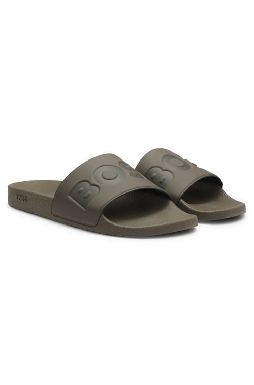 Chinelos Italianos Com Design Refinado E Logo Em Destaque