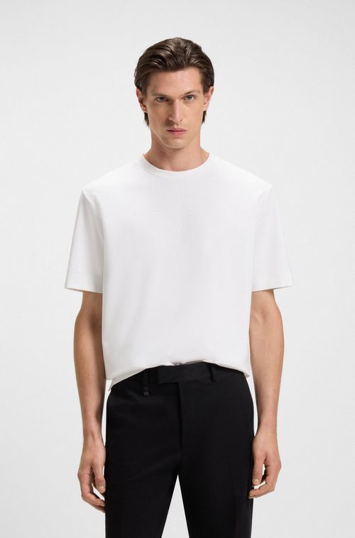 Camiseta BOSS X Aston Martin Com Logo Em Relevo
