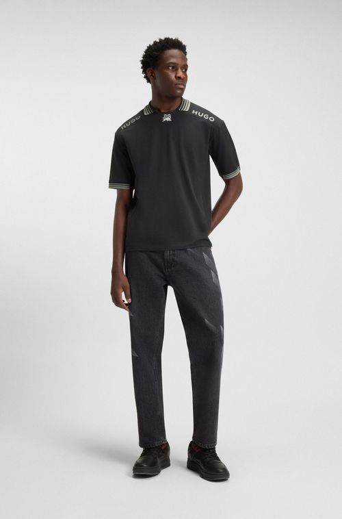 Camiseta Hugo X Racing Bulls Com Logo Nos Ombros