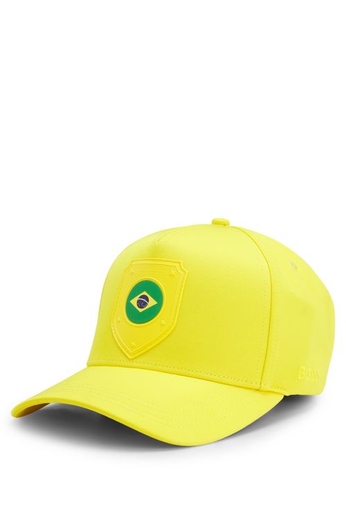 Boné Em Sarja Com Logo E Bandeira Do Brasil