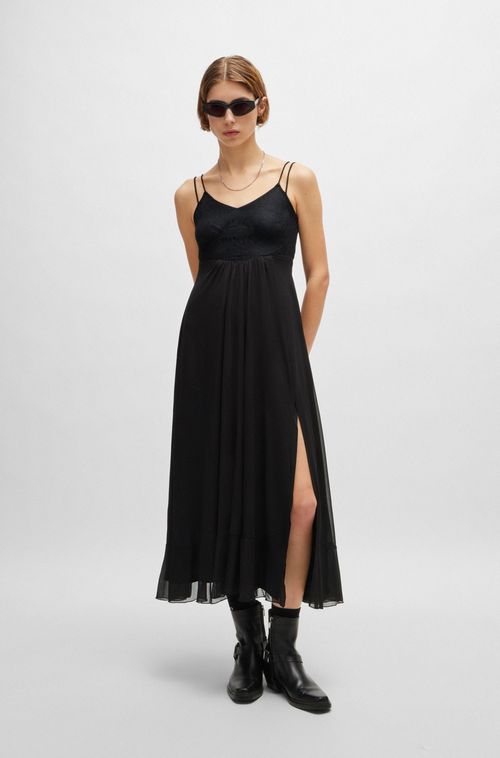 Vestido Com Detalhes Em Renda E Alças Finas
