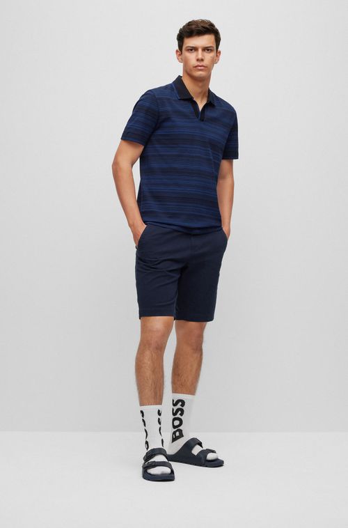 Shorts Slim Fit Em Gabardine De Algodão Stretch