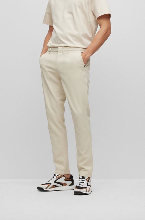 Chinos Slim Fit Em Uma Mistura De Algodão Elástico