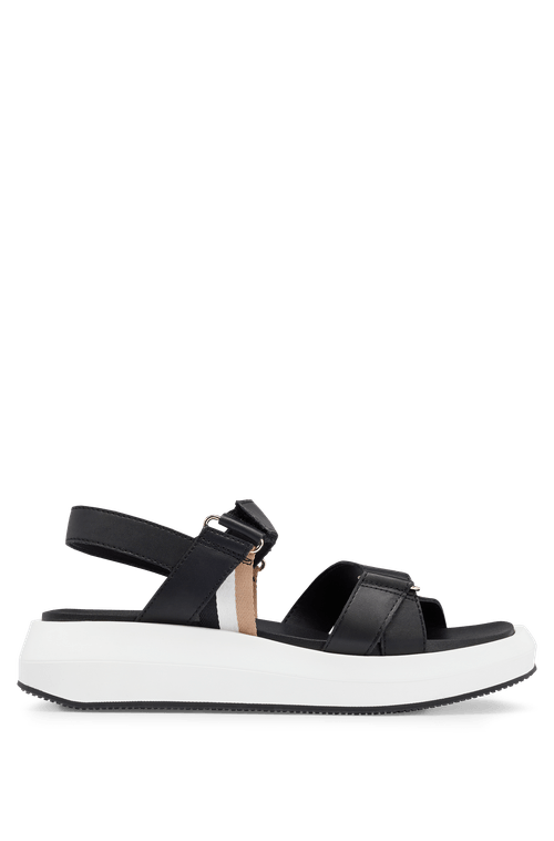 Sandálias Com Tiras Traseira, Fivela E Listra Exclusiva