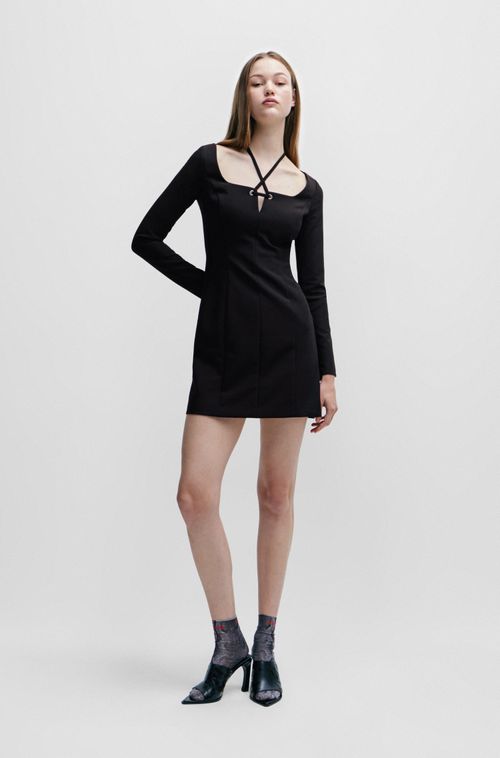 Vestido Com Detalhes Em Renda E Alças Finas