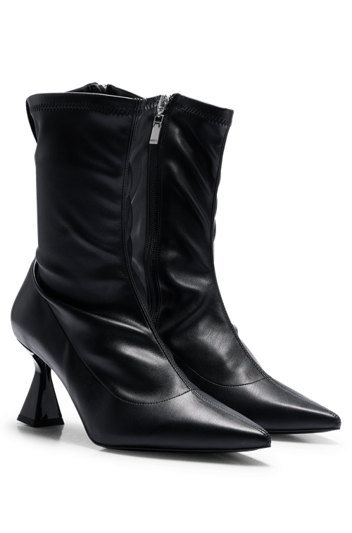 Botas Em Couro Sintético Com Salto