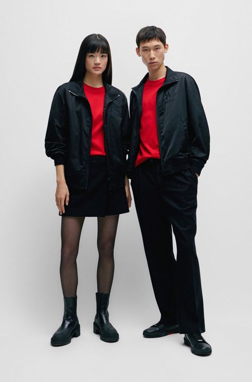 Camiseta De Modelagem Regular De Algodão Duplo Com Arte Especial