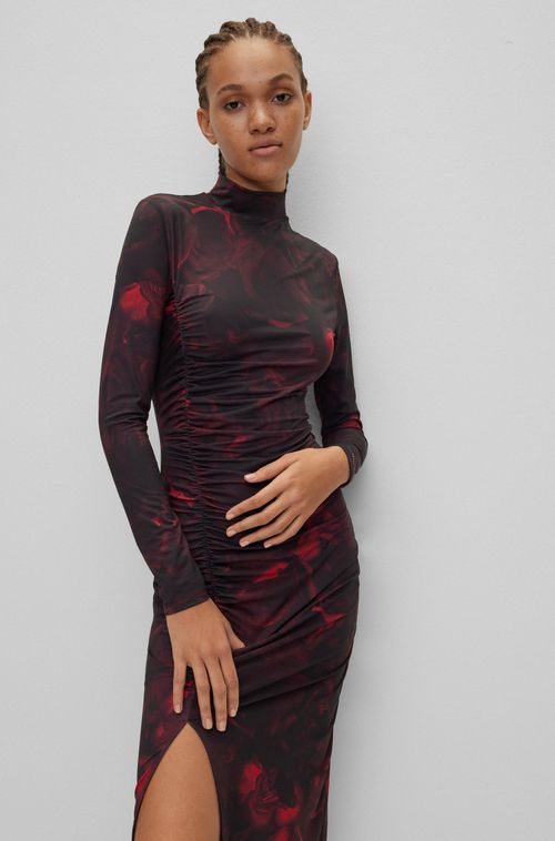 Vestido De Corte Ajustado Com Fenda Frontal Profunda