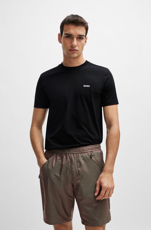 Camiseta de ajuste regular em algodão elástico com logo contrastante