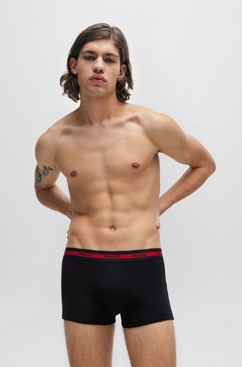 Pacote com três cuecas de algodão stretch com cós de logo