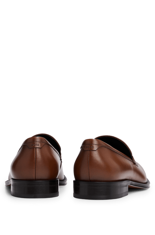 Mocassins Em Couro Liso E Estampado Saffiano