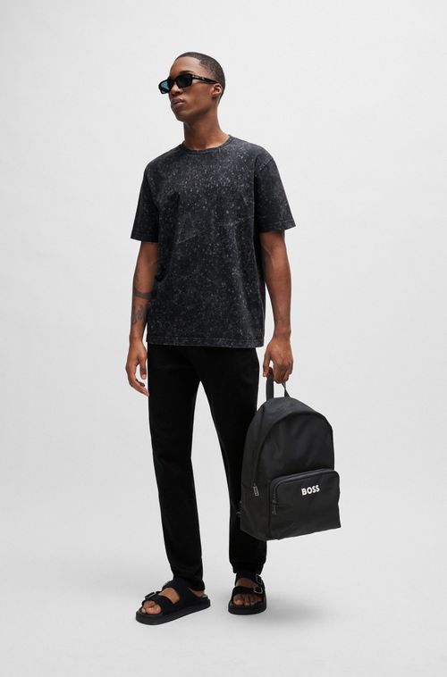 Jeans Regular Em Denim Preto Duradouro Com Conforto Elástico