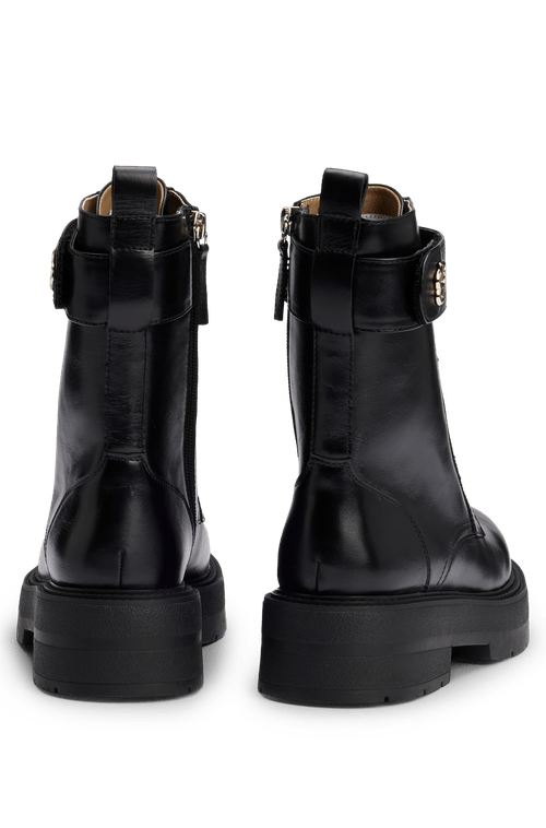 Botas De Amarrar Em Couro Com Monograma