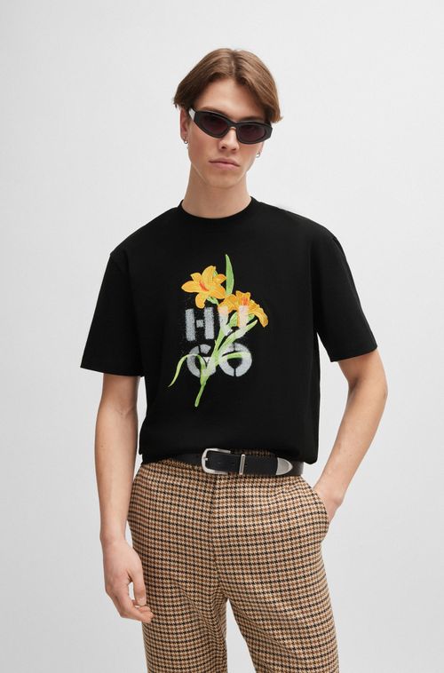 Camiseta De Algodão De Corte Relaxado Com Arte Floral