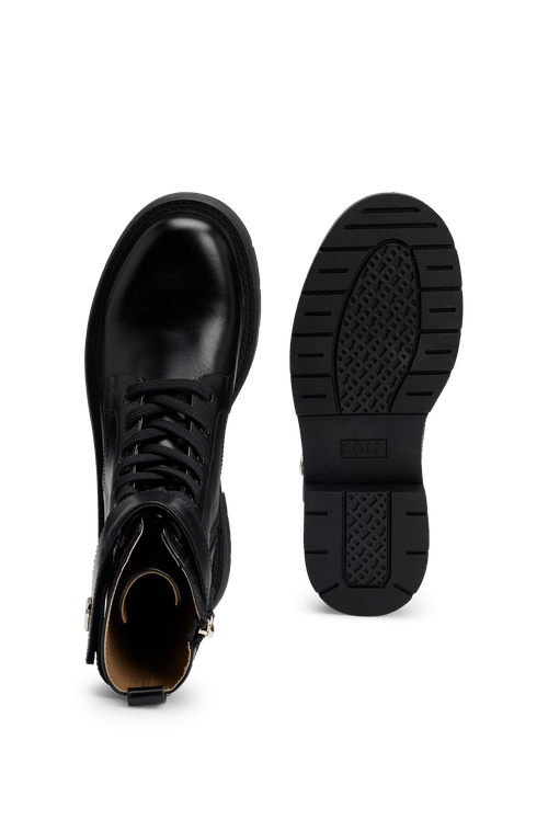 Botas De Amarrar Em Couro Com Monograma