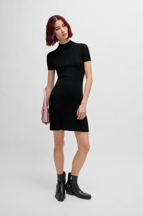Vestido Com Caimento Descontraído Em Crepe De Costela Irregular
