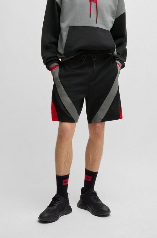 Shorts Grandes Hugo X Rb Com Motivo De Touro