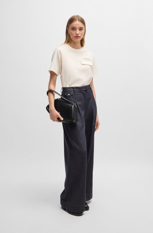 Top De Algodão Mercerizado Com Detalhe De Bolso Duplo