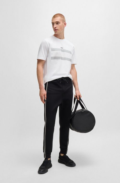 Camiseta Regular De Algodão Com Arte Da Bandeira