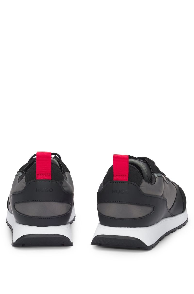 Tênis De Material Misto Com Detalhes Da Marca