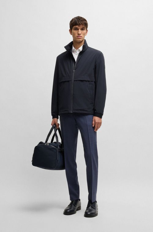 Casaco Softshell De Tecido Elástico Lavável Com Capuz Dobrável