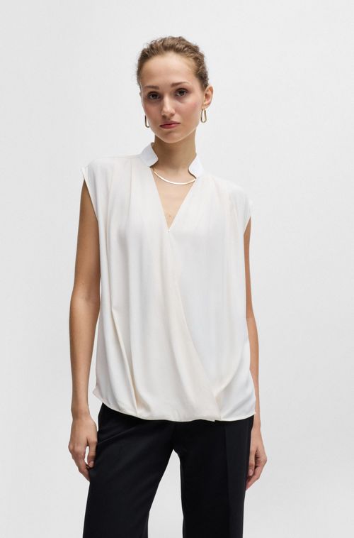 Blusa Sem Mangas Com Frente Envolvente