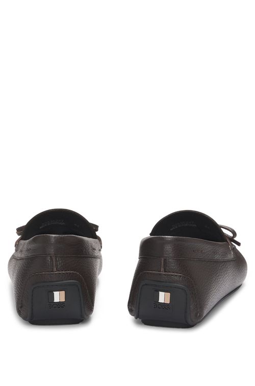 Mocassins De Couro Granulado Com Sola Emborrachada