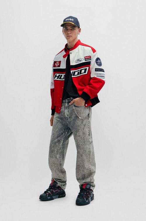 Jaqueta De Corte Regular Com Blocos De Cor E Emblemas Inspirados Em Corridas