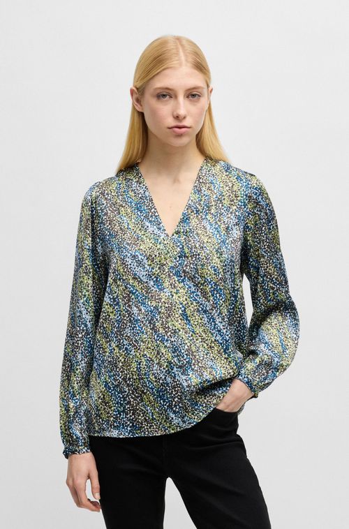 Blusa Regular Com Decote Em V Em Cetim Estampado