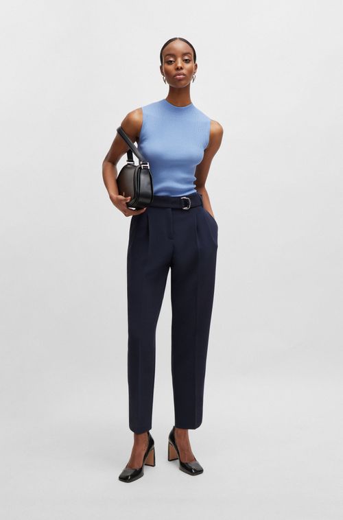 Top Sem Mangas Com Gola Alta Em Tecido Canelado