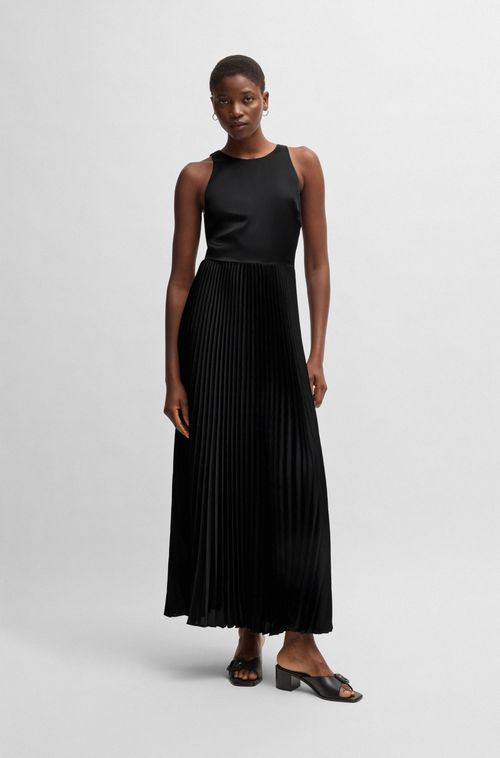 Vestido Maxi Em Cetim Martelado Com Saia Plissada