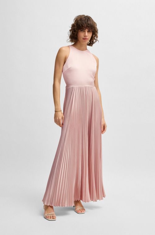 Vestido Maxi Em Cetim Martelado Com Saia Plissada
