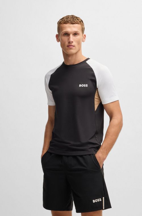 Camiseta Com Bloco De Cores Em Tecido De Absorção De Umidade