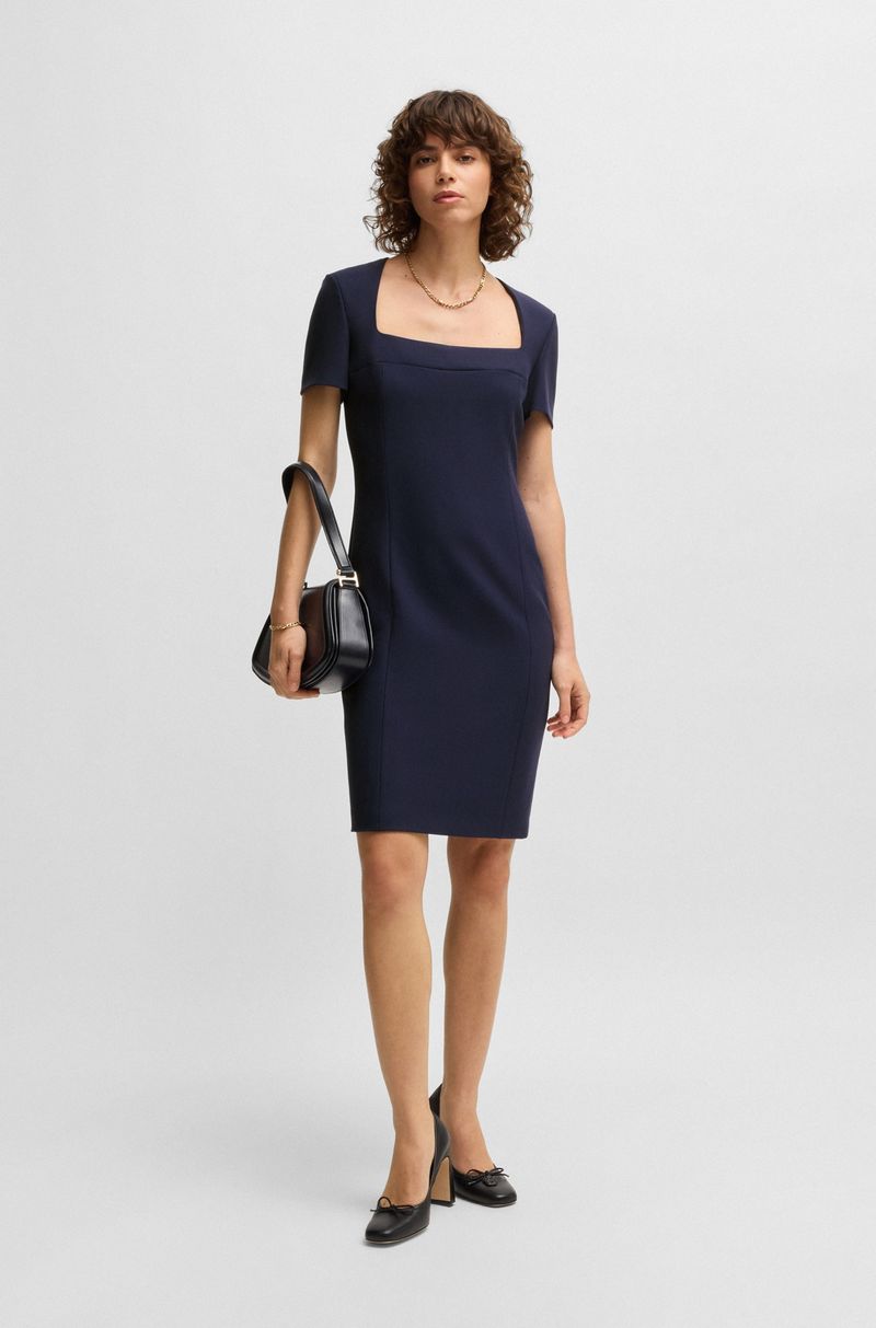 Vestido Slim Fit Com Gola Quadrada Em Material Elástico
