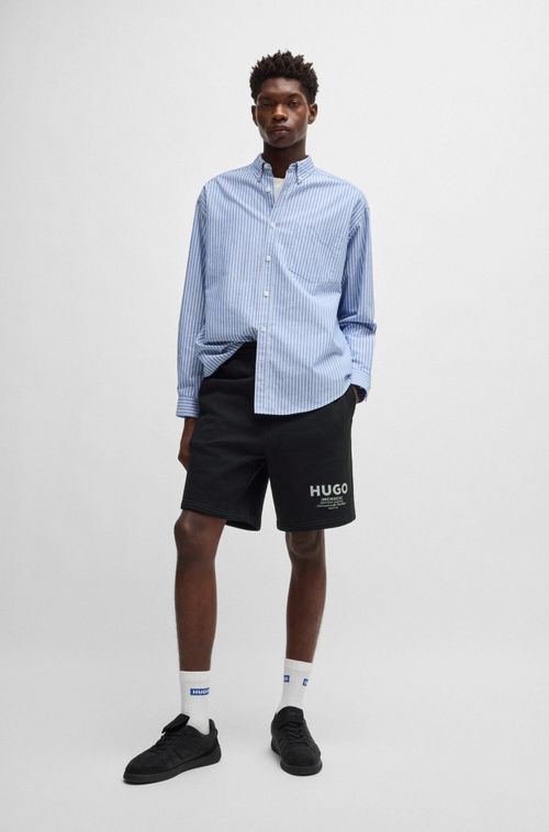 Shorts De Algodão Felpudo Com Cordão E Logo