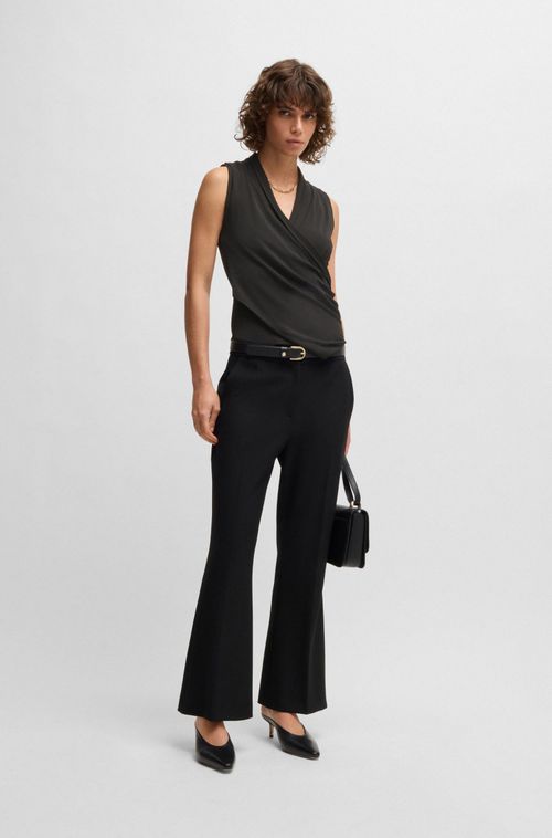 Top Sem Mangas Com Frente Transpassada Em Crepe Stretch