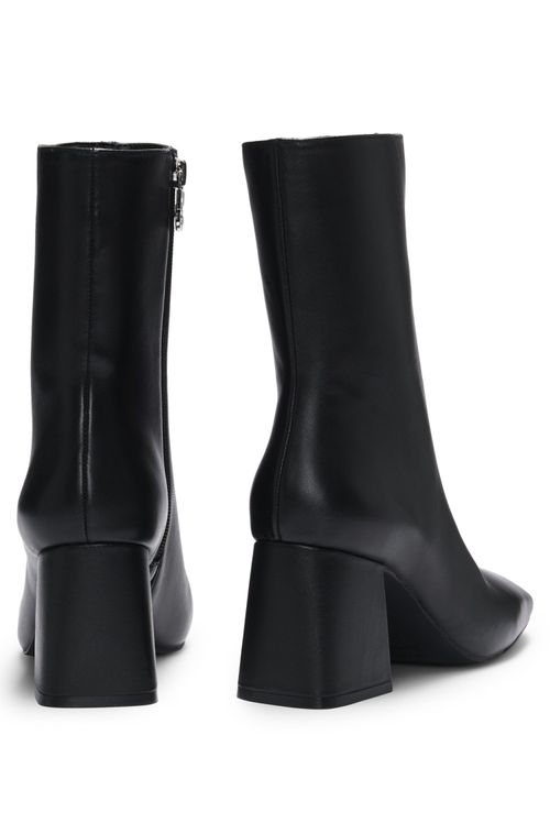 Botas De Cano Curto Em Couro Com Salto Bloco