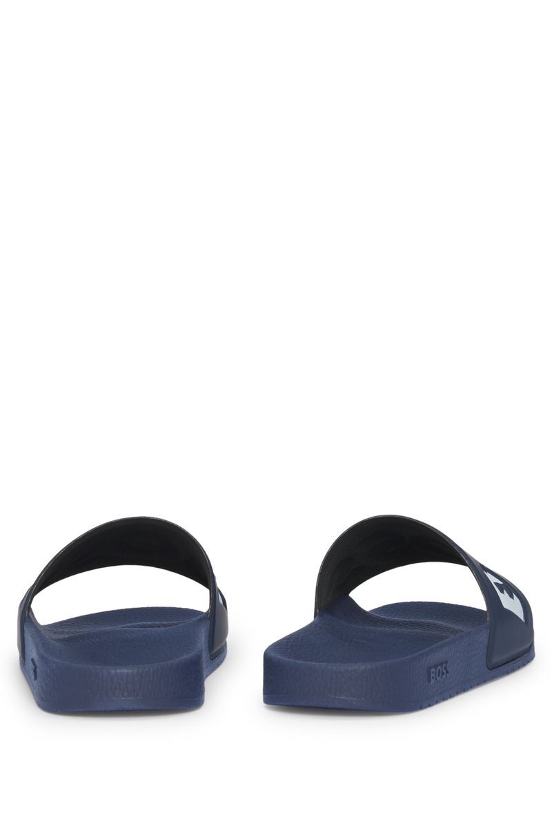 Chinelos Italianos Com Detalhe De Logo