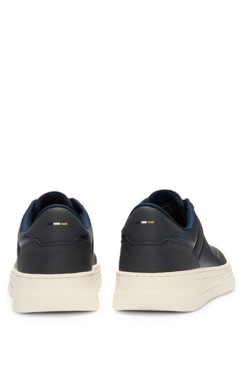 Tênis Estilo Basquetebol Em Couro De Dois Tons