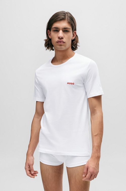 Pacote com três camisetas de underwear em algodão com logos