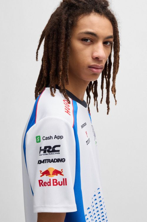 Camiseta HUGO x VCARB com logo degradê