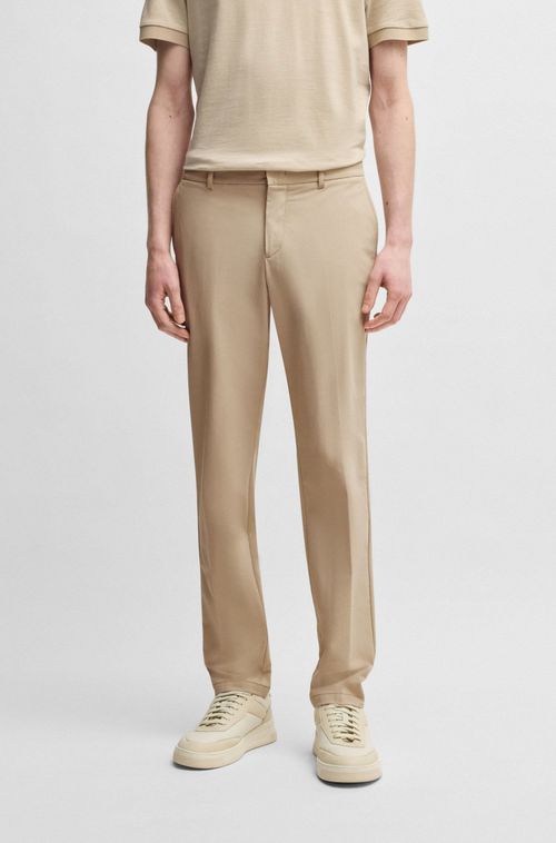 Calça Slim Fit Em Softshell Elástico Para Viagens