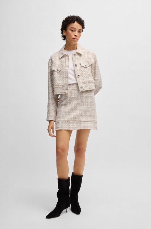 Minissaia Em Tweed De Ajuste Slim Com Franjas
