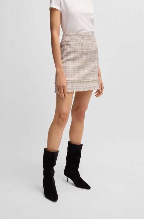 Minissaia Em Tweed De Ajuste Slim Com Franjas