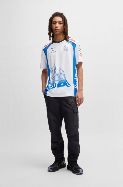 Camiseta HUGO x VCARB com logo degradê