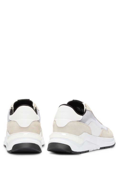 Tênis Inspirados Em Corrida Com Camurça E Malha