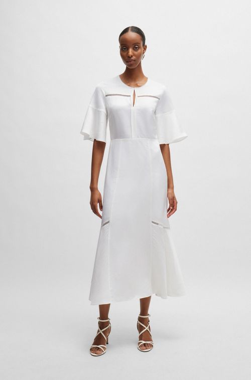 Vestido De Manga Curta Com Detalhes Em Renda
