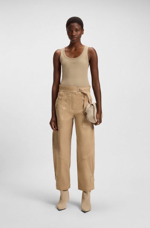 Top De Ajuste Slim Em Algodão Elástico Com Estrutura Canelada