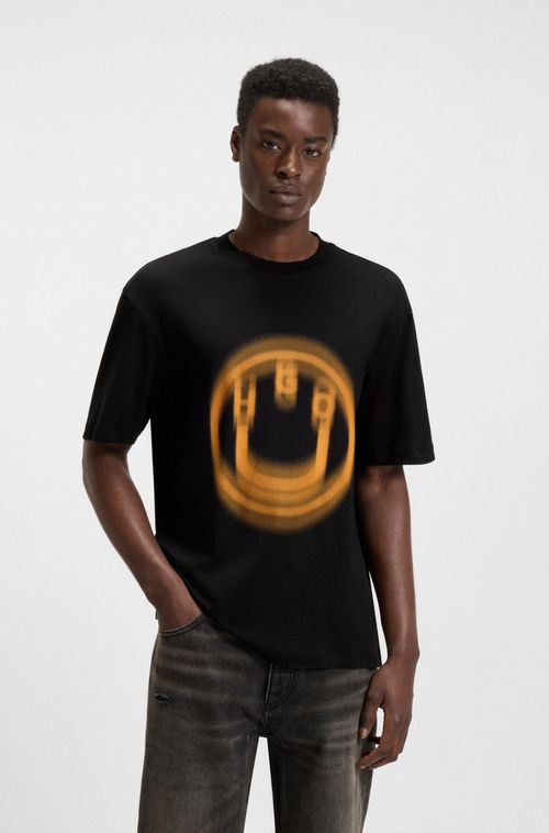 Camiseta Unissex Com Logo Desfocado Estampado