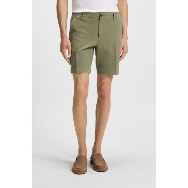 Shorts de ajuste slim em algodão elástico estruturado